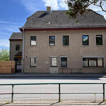Lieblingsplatz - Ferienwohnungen An Der Liebesinsel Mirow Esterno foto